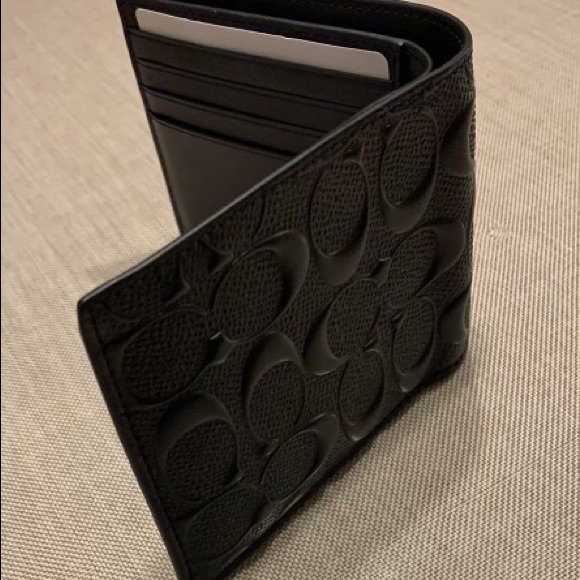Coach Wallet - Picture 3 of 3